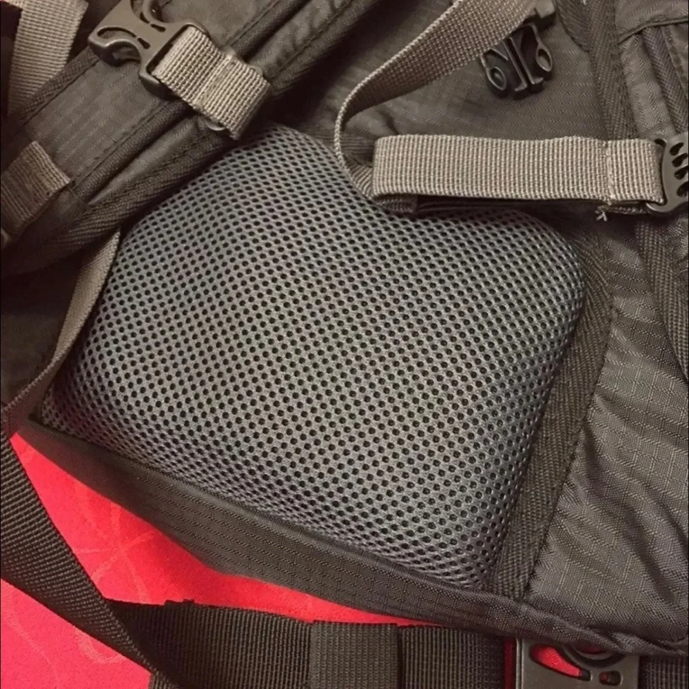 New with tag Stormtech backpack lots of compartments - Picture 4 of 16